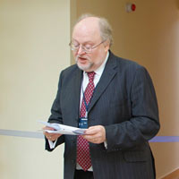 
Exeter University's Vice Chancellor, Professor Steve Smith, speaking about the mosaic by EMG 'Musing the Sea I', presented as a gift to his Highness the Ruler of Sharjah. The Street Gallery, Exeter
